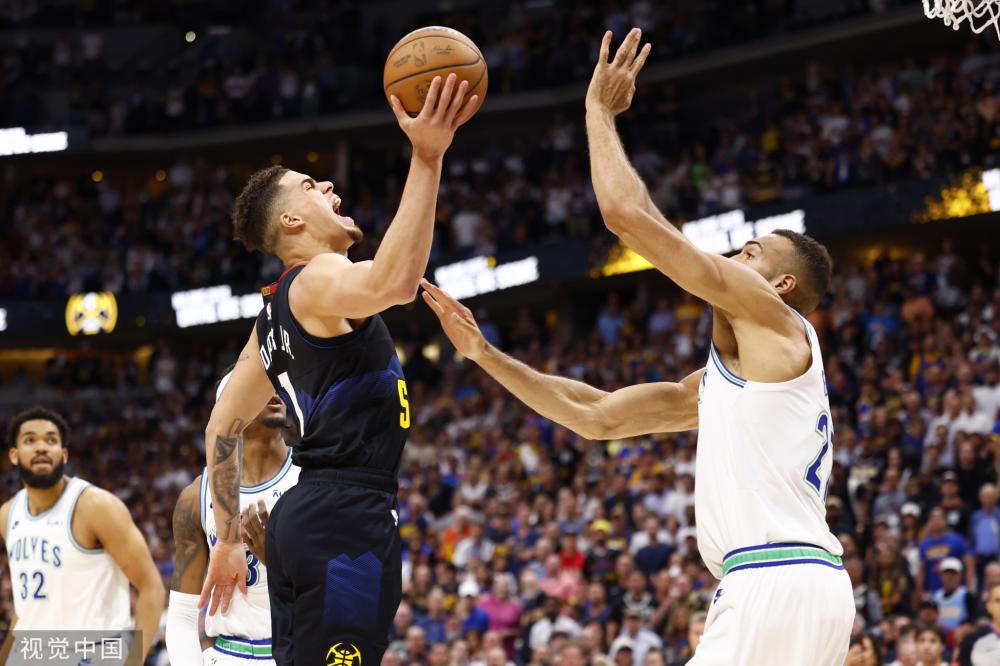 凭借其卓越 凭借其卓越